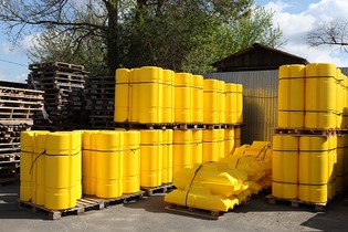 floats on stock